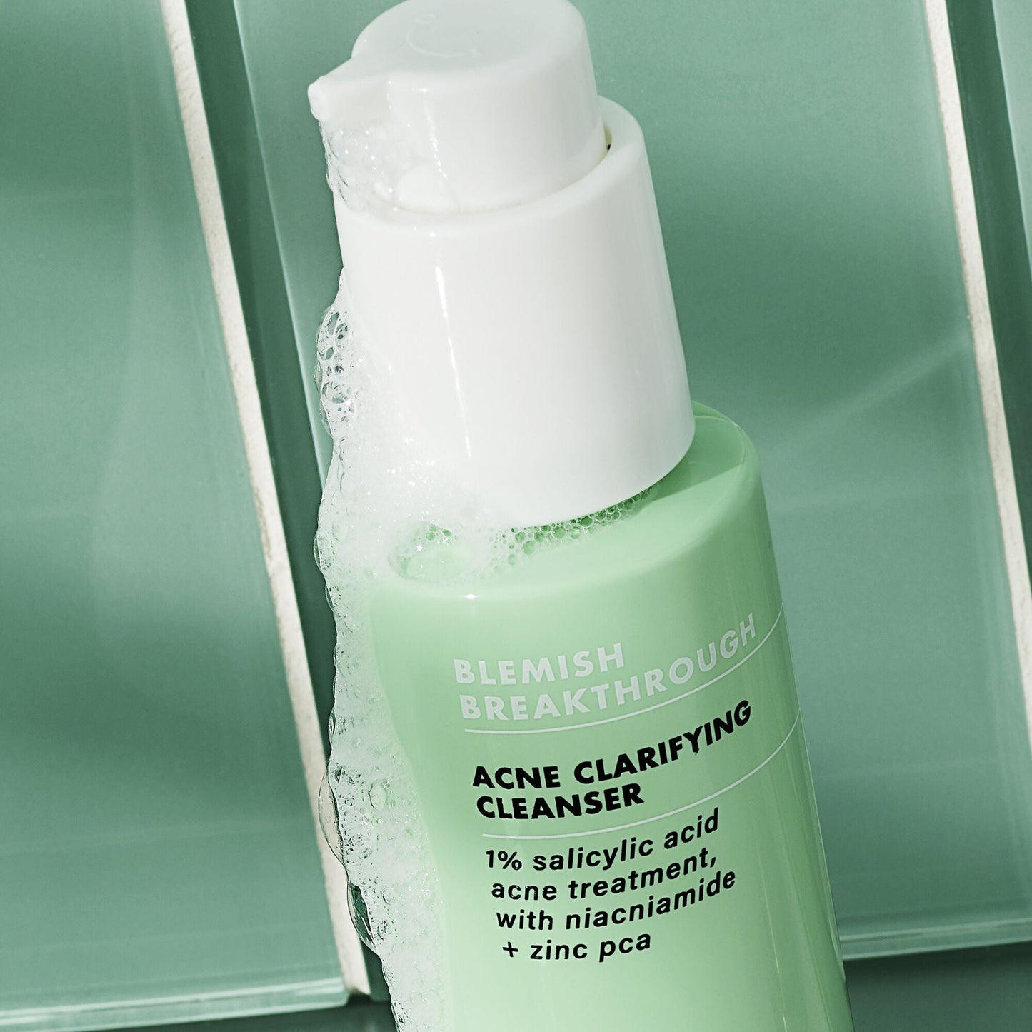blemish-breakthrough-acne-calming-water-cream-mini-t2 02_021622_SL_BT_Cleanser_Back_Lighter_0129_FStack_FINAL_IGF_V2.jpg