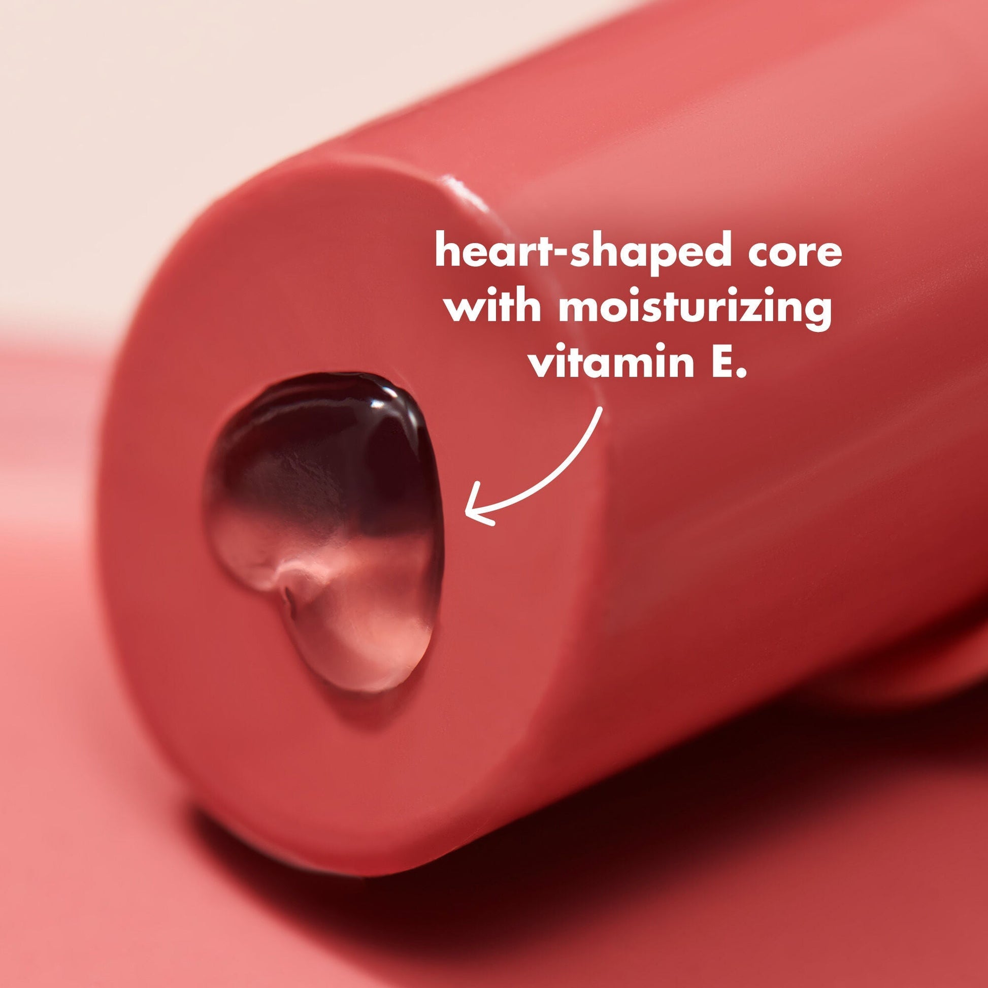 hydrating-core-lip-shine-l8 0326_EDU_HydratingCoreLipShine_PRODUCTINFO_b4236e19-37d0-403e-bb87-078193a88006.jpg
