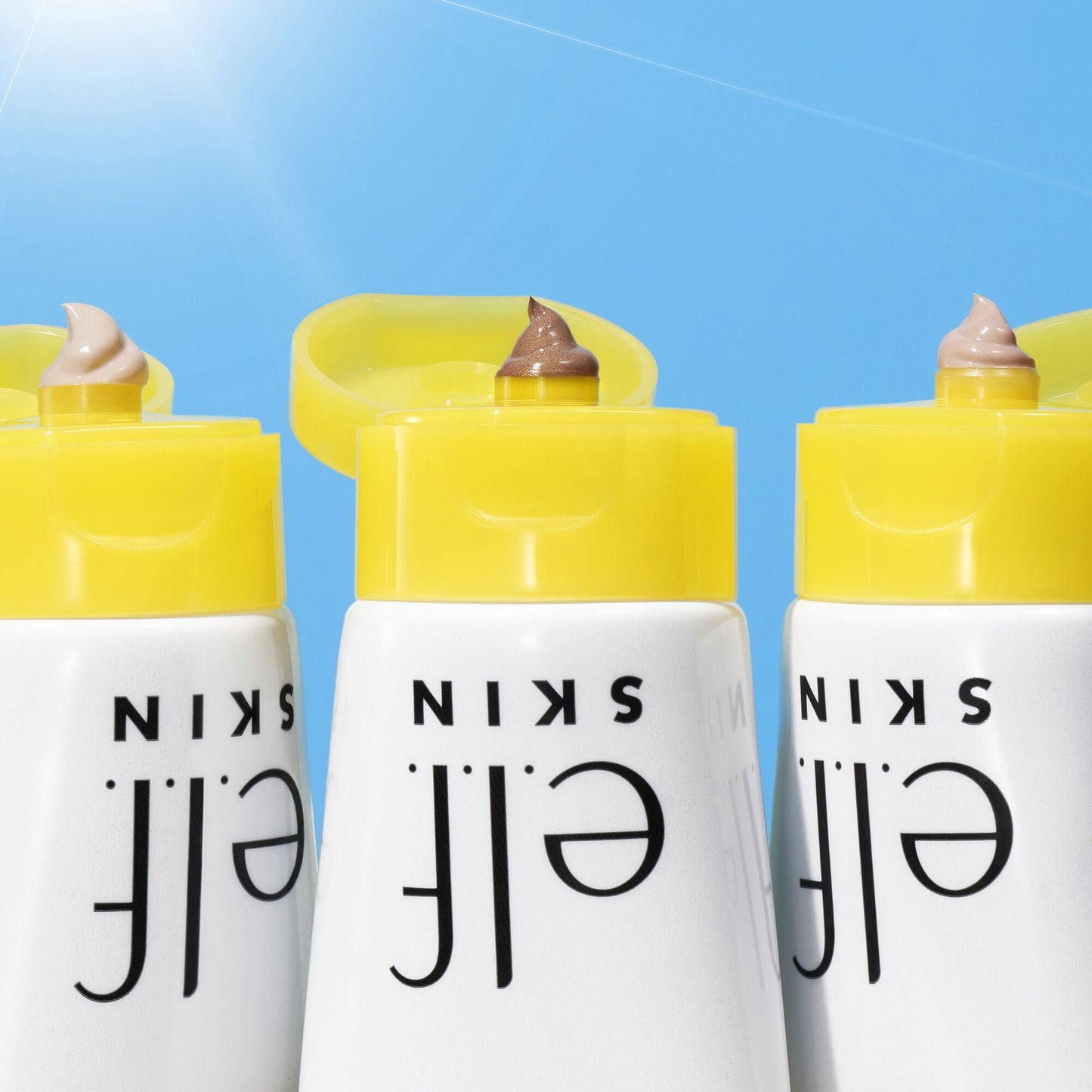 suntouchable-whoa-glow-spf-30-h9 042423_WhoaGlow_Macro_Main-2_IGF_b003ce36-775b-47d0-9dab-e2cd4030ba37.jpg
