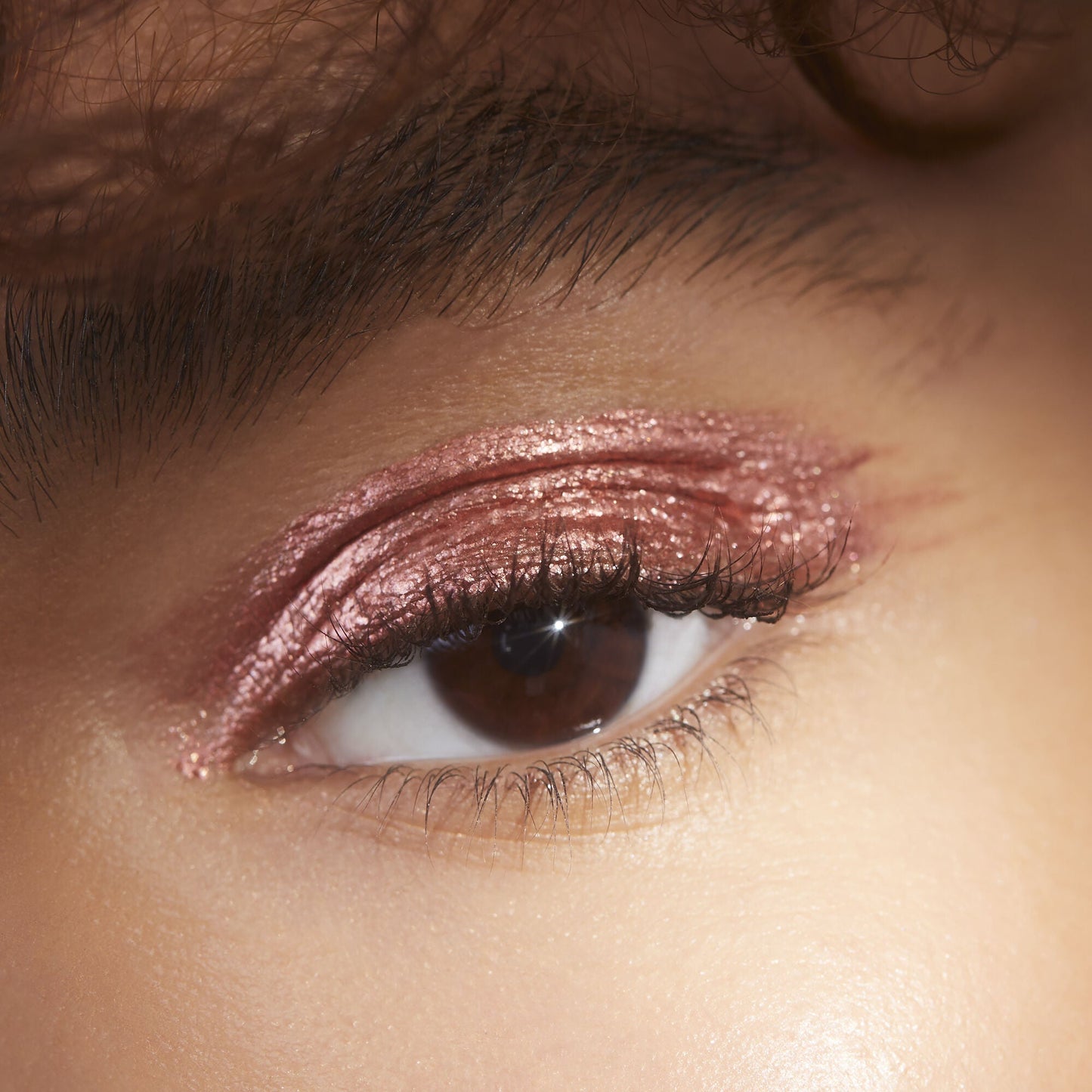 liquid-metallic-eyeshadow-r2 08112020_Alyssa_LiquidMetallic2-0088_IGF_8173dfb0-e7a2-4d33-b548-15571a3372c6.jpg