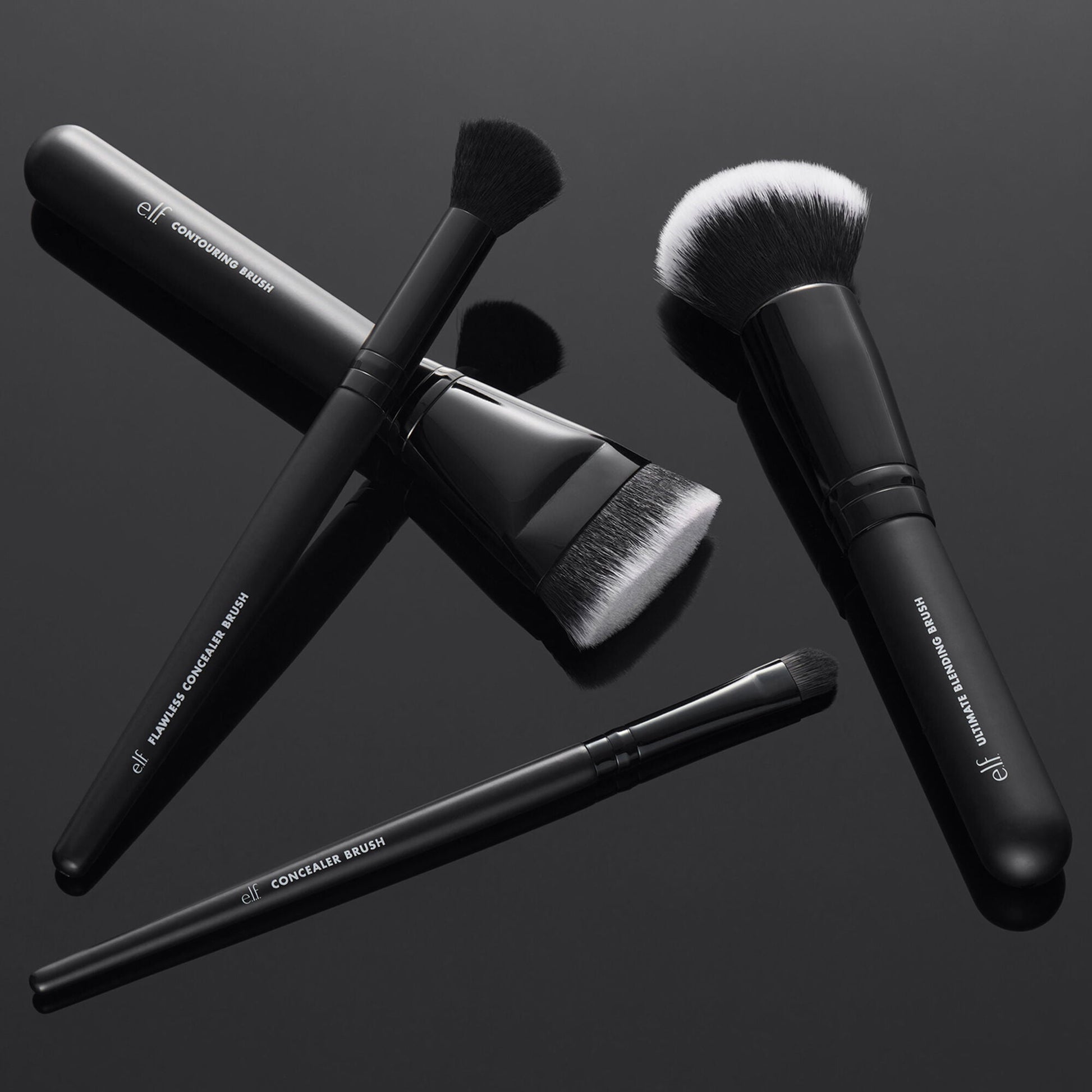 foundation-and-concealer-brush-set-r1 12142020_ComplexionPerfection-FaceBrush_0028_FocusBracket-MAIN_V2_IGF.jpg