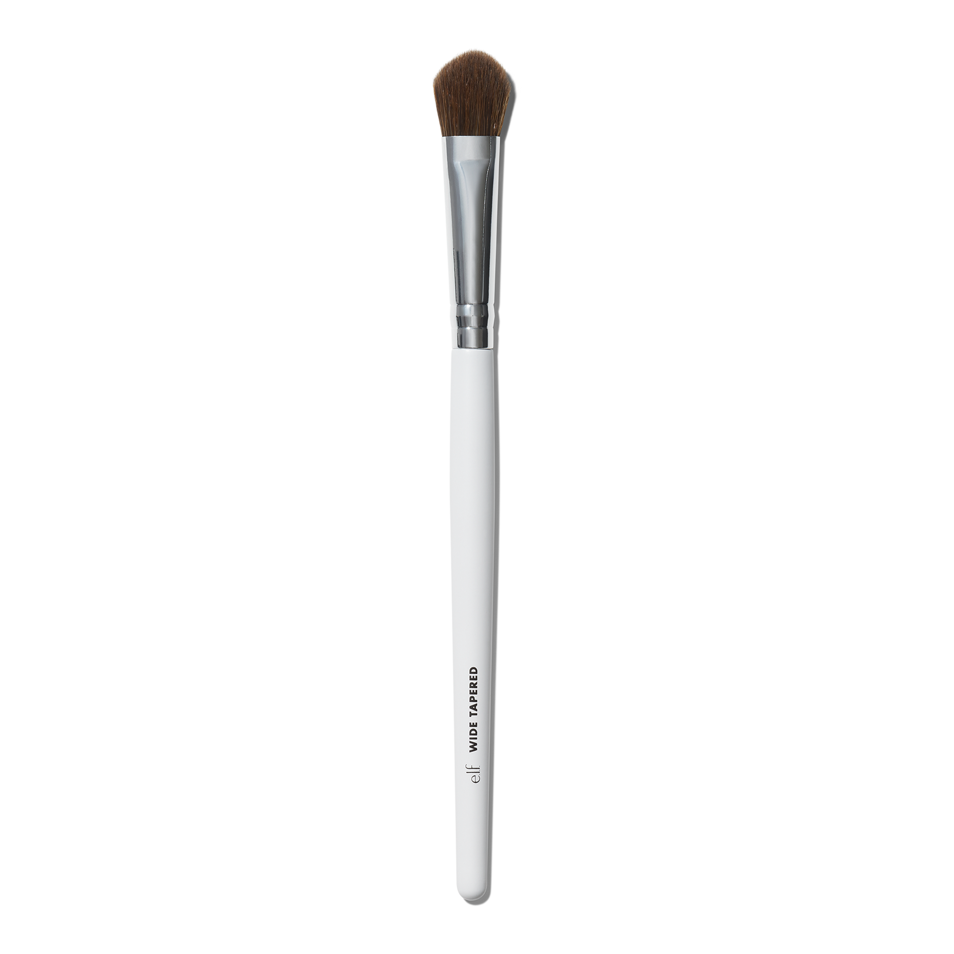 wide-tapered-eyeshadow-brush-d3 21994_OPENA_R.png